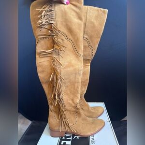 NIB Frye Tan Suede Over-the-Knee Fringe Boots women’s size 8